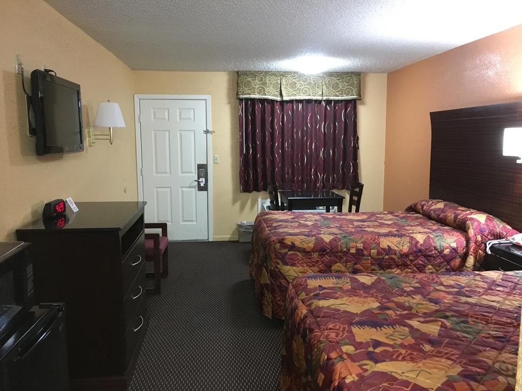 Redwood Inn - White Hall Екстериор снимка